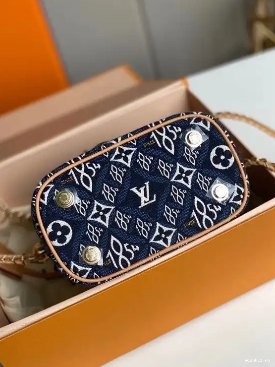 WIS VANITY 1854 LOUIS PM VUITTON SINCE 0630